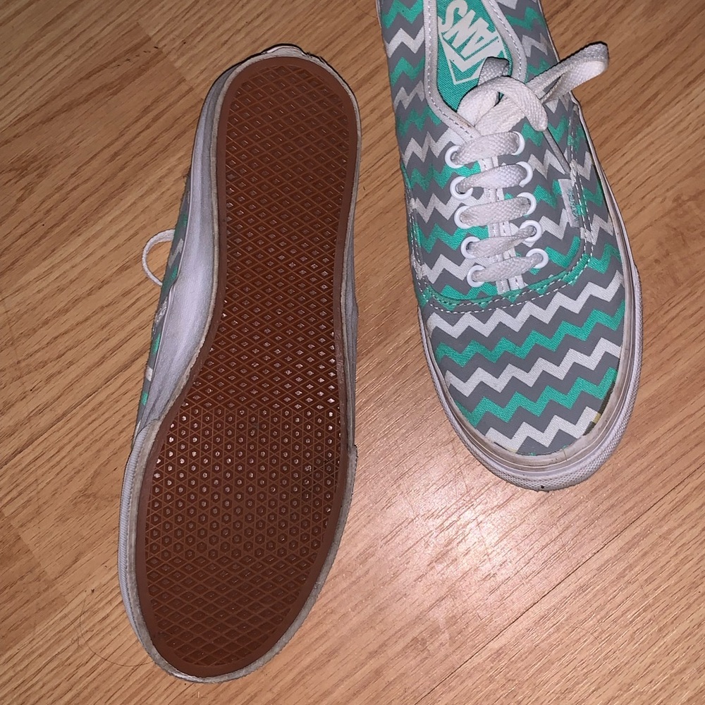 Shoes - Picture 2 of 3